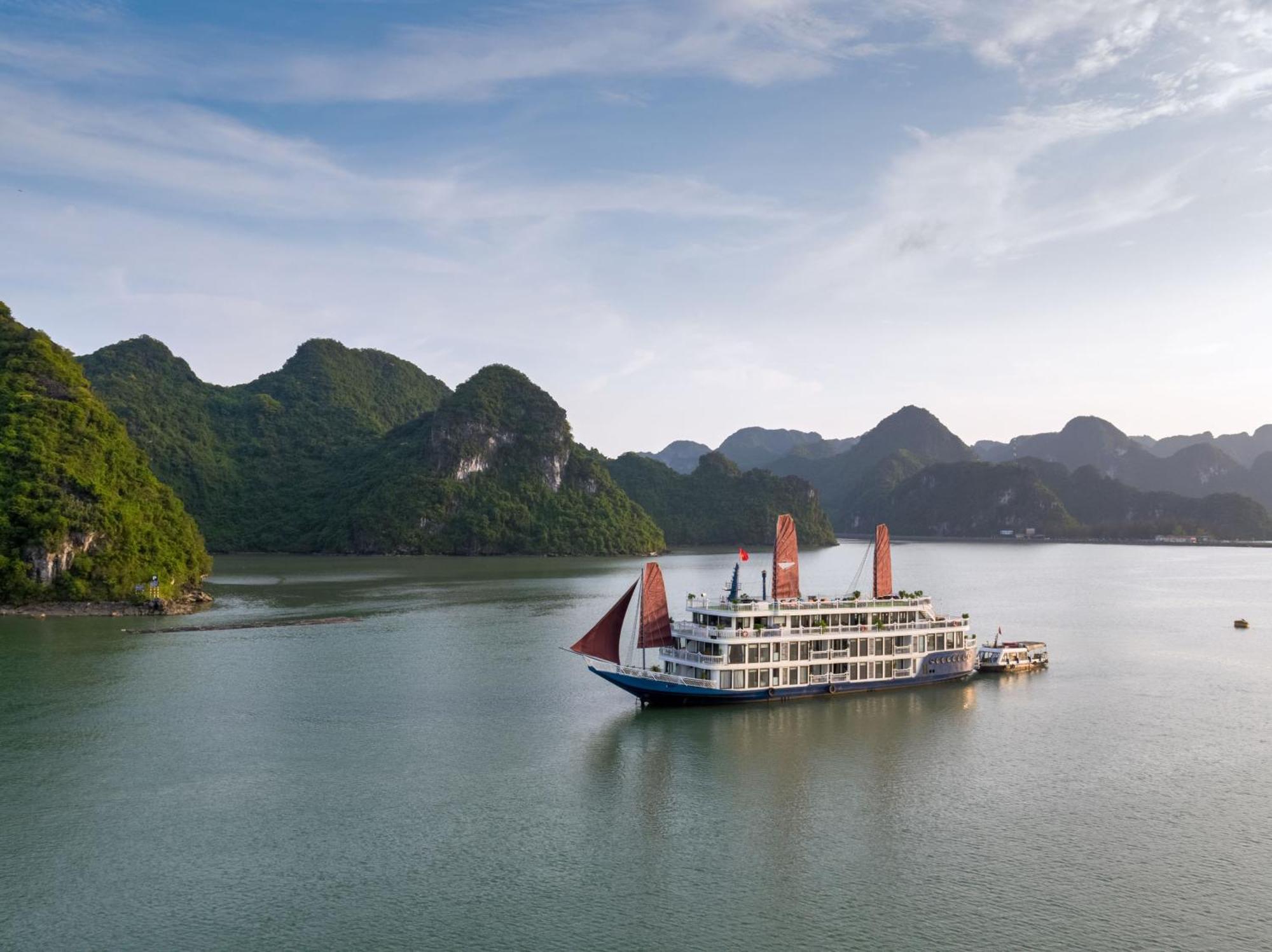 Hanoi Win Hotel & Travel エクステリア 写真